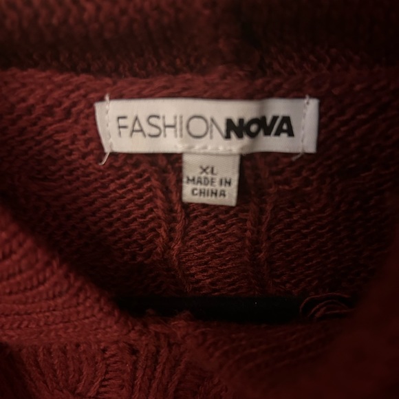 Two piece burgundy,color sweater set! Never worn size XL - Picture 3 of 3